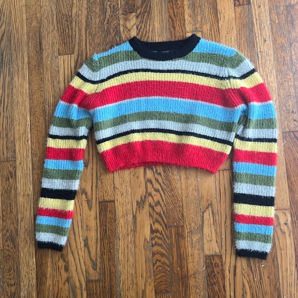 Cropped forever 21 sweater - Picture 1 of 4